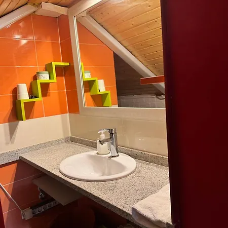 Casita Entre Montes Feriehus *